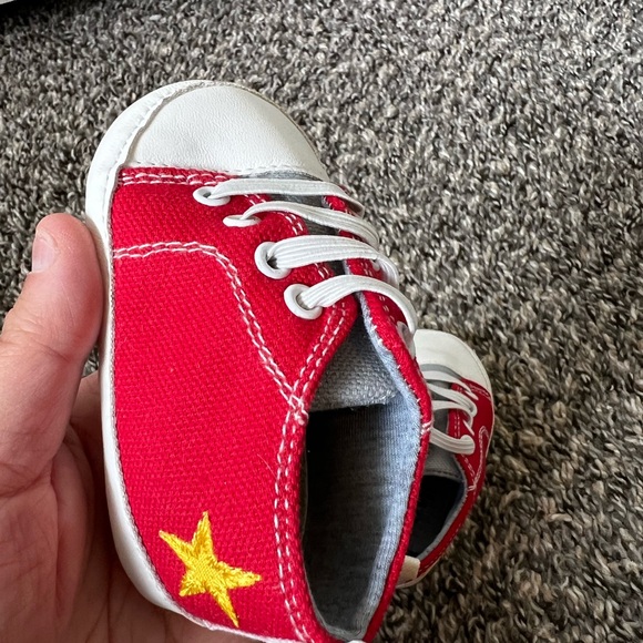 Baby Starters Infant Red Crib Shoes Sneakers Size 3-6 Months - Picture 7 of 10